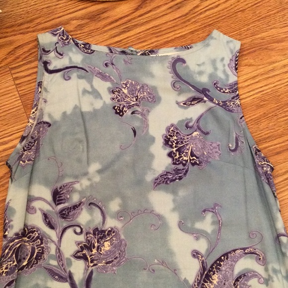 Hawaiian Dress - Picture 2 of 6